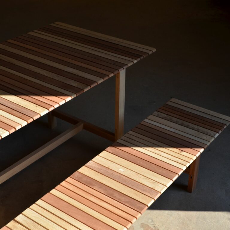 LTa02 – Table de jardin