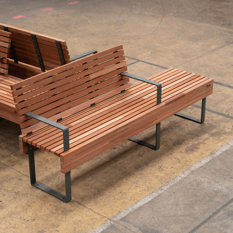 MBa04 – Bancs et table de pique-nique